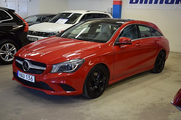 Mercedes-Benz CLA250 3 of 5