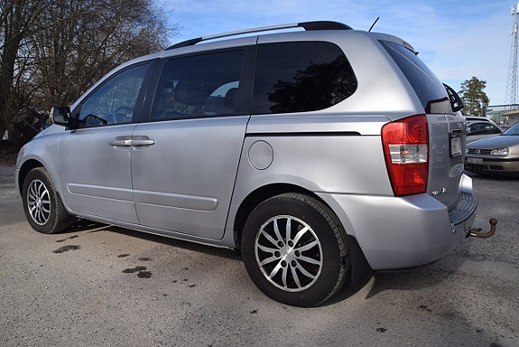 Kia Carnival 6 of 23