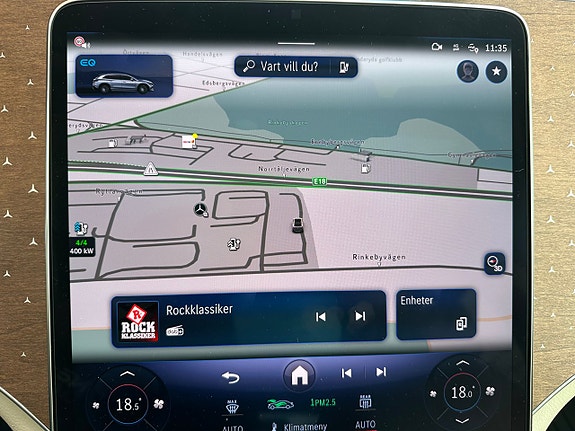 Mercedes-Benz EQS SUV 19 of 25