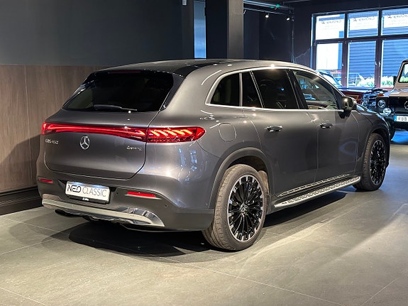 Mercedes-Benz EQS SUV 6 of 25