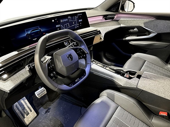 Peugeot 5008 4 of 5