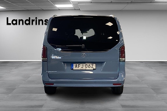 Mercedes-Benz V300 d 5 of 5