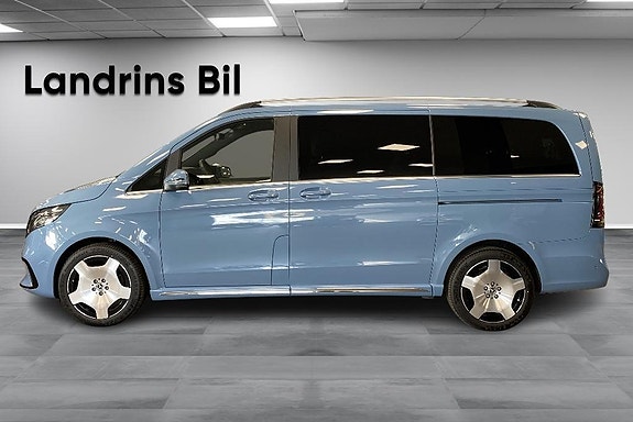 Mercedes-Benz V300 d 4 of 5
