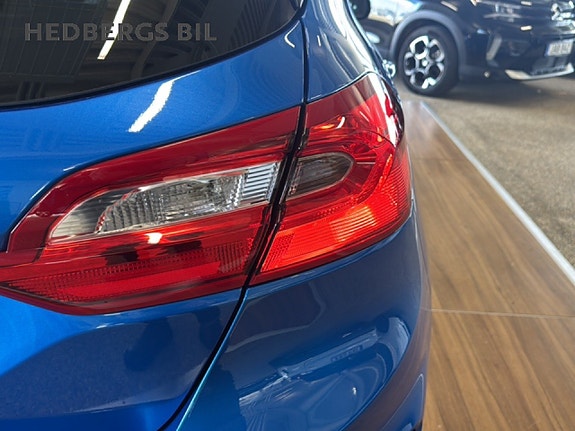 Ford Fiesta 14 of 17