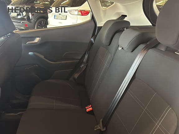 Ford Fiesta 8 of 17