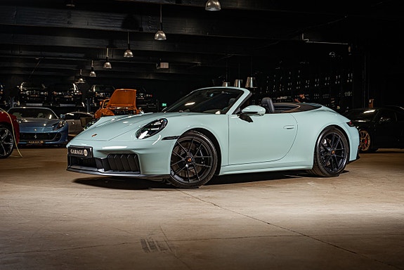 Porsche 911 2 of 5