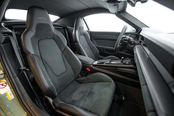 Porsche 911 19 of 30