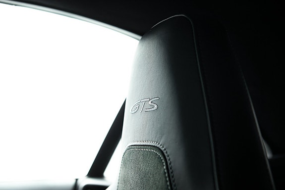 Porsche 911 27 of 30