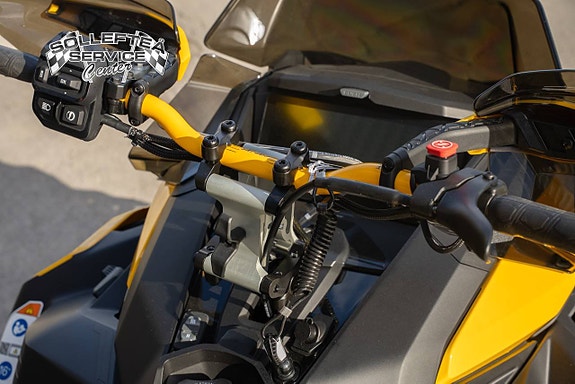 SKI-DOO RENEGADE XRS 900ACE TURBO -25 8 of 9