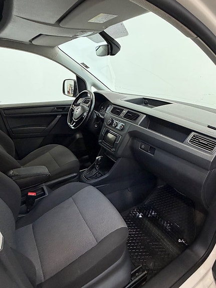 Volkswagen Caddy Maxi 10 of 12
