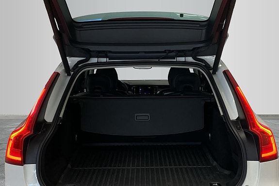 Volvo V90 9 of 17