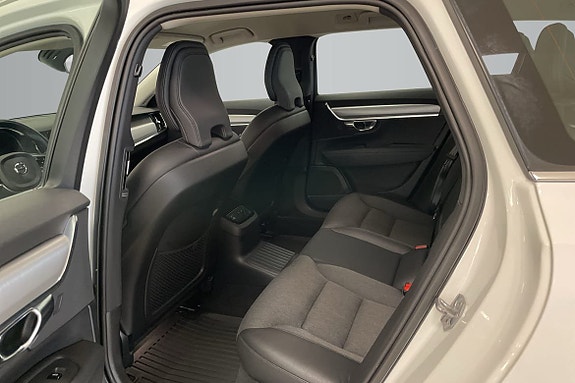 Volvo V90 11 of 17