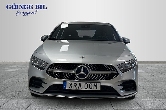 Mercedes-Benz A250 e 3 of 5