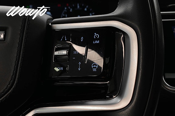 Land Rover Range Rover Velar 19 of 22
