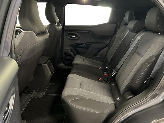 Suzuki eVitara 8 of 15