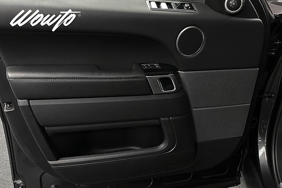 Land Rover Range Rover Sport 9 of 23
