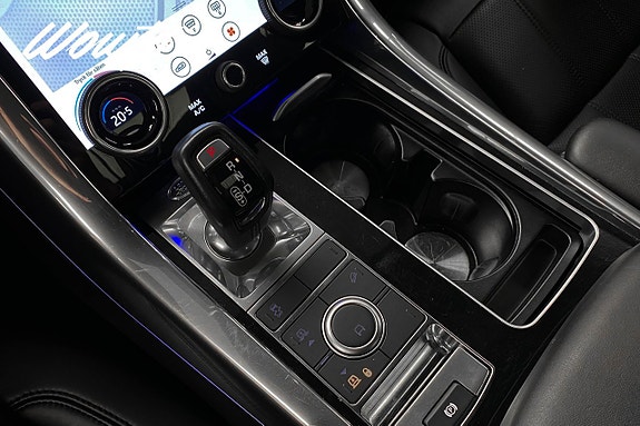 Land Rover Range Rover Sport 15 of 23