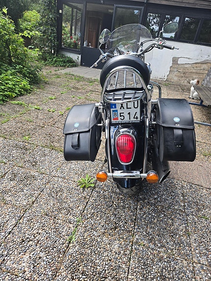 Kawasaki Vulcan 2000 4 of 8