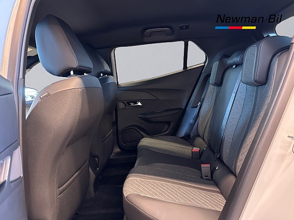 Peugeot 2008 8 of 14