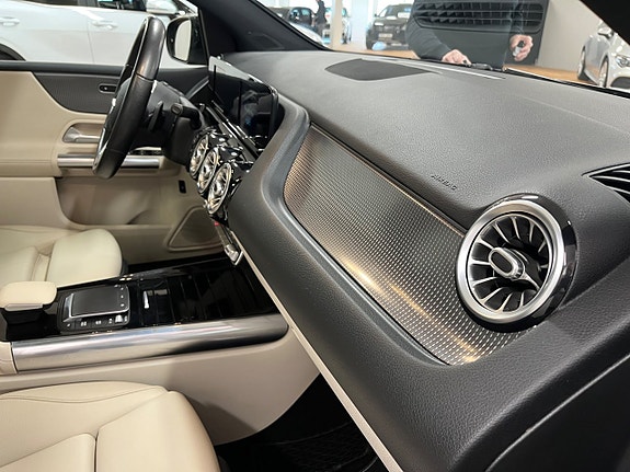 Mercedes-Benz B180 19 of 23