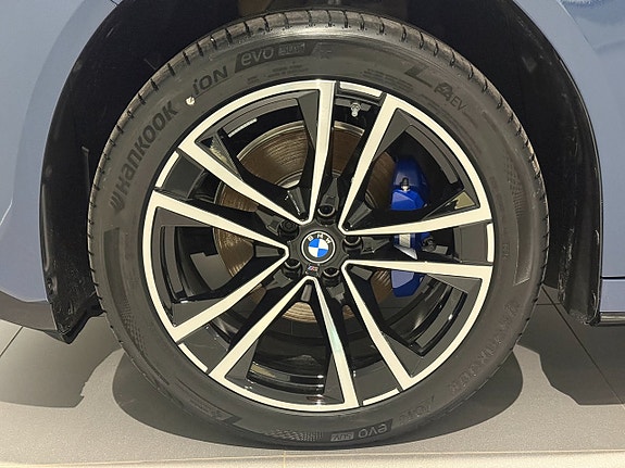 BMW iX3 5 of 5