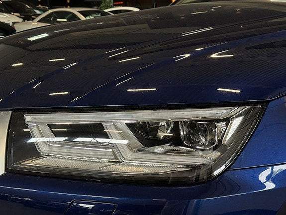 Audi Q5 8 of 25