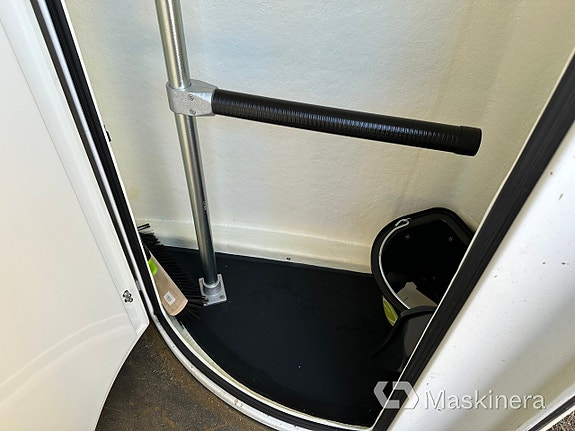 Product image 18 of 27