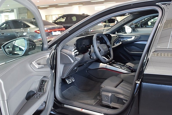 Audi A5 4 of 5