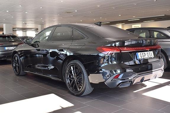 Audi A5 2 of 5