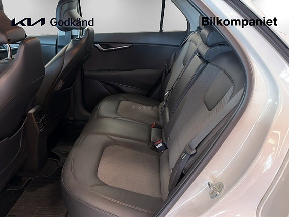 Kia Niro 9 of 18