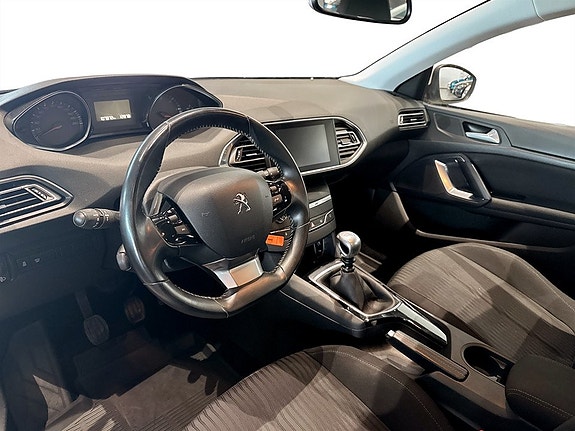 Peugeot 308 SW 4 of 15