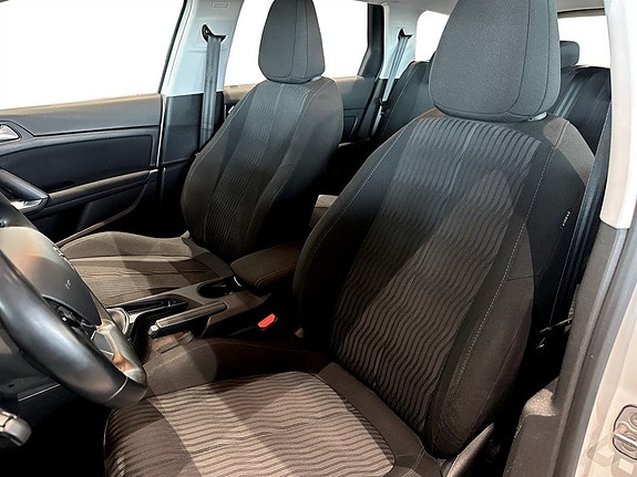 Peugeot 308 SW 5 of 15
