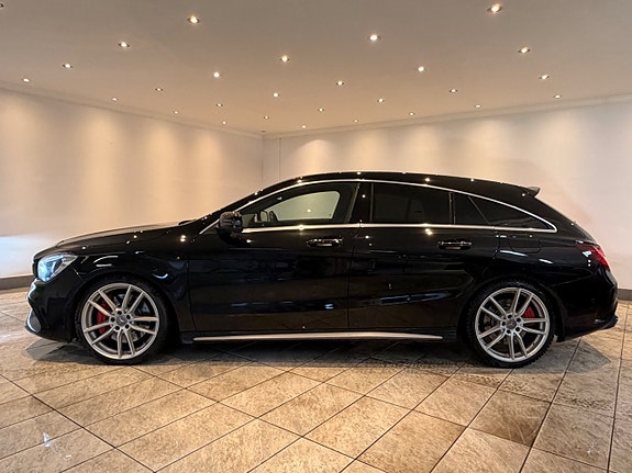 Mercedes-Benz CLA45 2 of 5