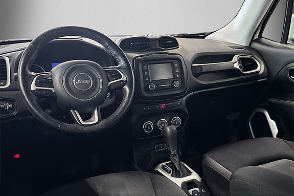 Jeep Renegade 14 of 26