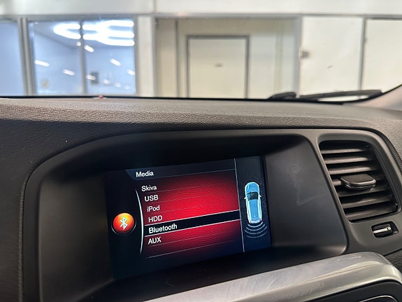Volvo V60 15 of 16