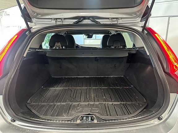 Volvo V60 5 of 16