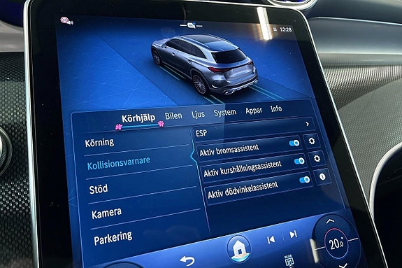 Mercedes-Benz GLC300 de 24 of 29
