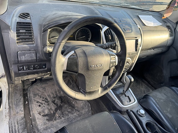 Isuzu D-max 7 of 9