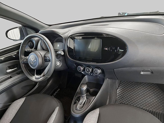 Toyota Aygo X 10 of 19