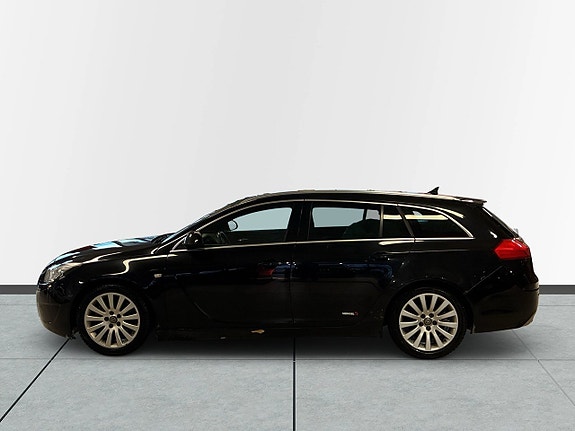 Opel Insignia 4 of 5