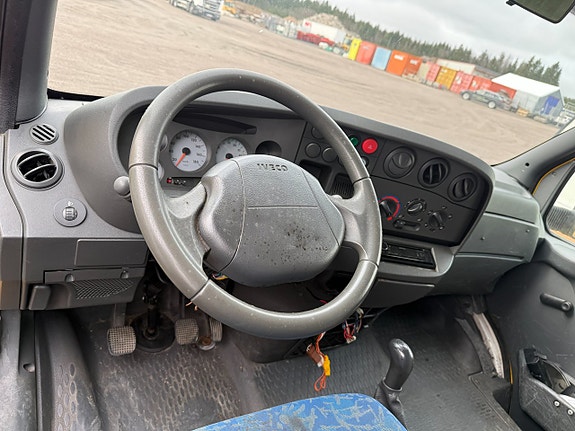 Iveco Daily 35C11 6 of 9
