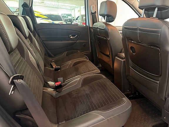 Renault Scenic XMod 12 of 12