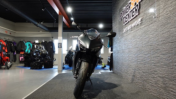Honda CBR650R E-Clutch *3,45% upp till 250 000:-!* 4 of 5