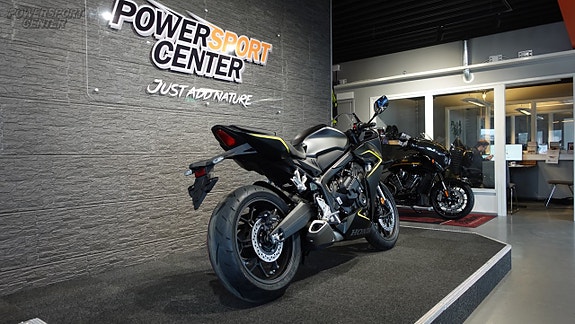 Honda CBR650R E-Clutch *3,45% upp till 250 000:-!* 5 of 5
