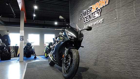 Honda CBR650R E-Clutch *3,45% upp till 250 000:-!* 3 of 5