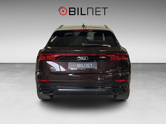 Audi Q8 4 of 19