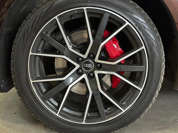 Audi Q8 18 of 19