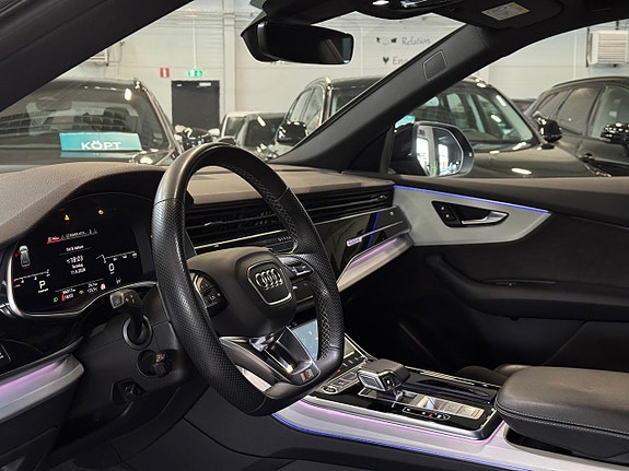Audi Q8 9 of 19