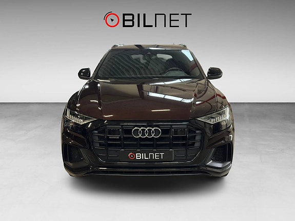 Audi Q8 3 of 19