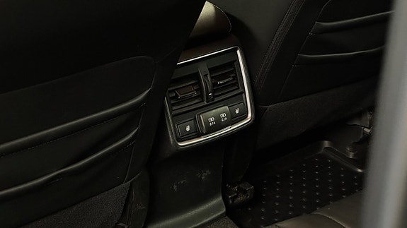 Subaru Forester 26 of 27